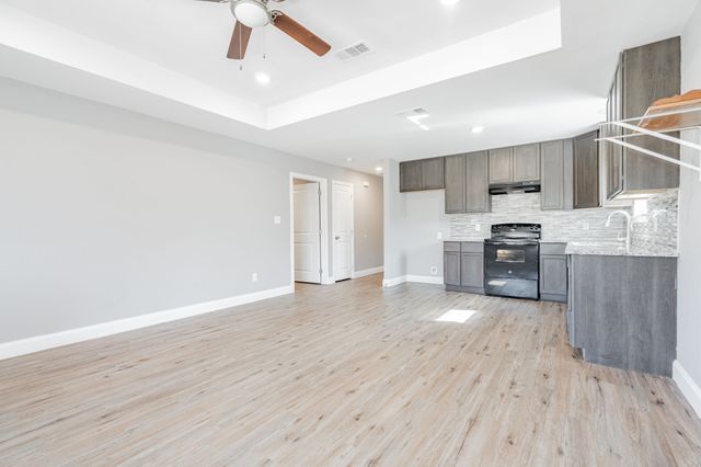 1702 Clark Street, Commerce, TX 75428