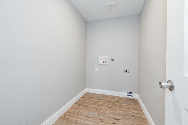 1702 Clark Street, Commerce, TX 75428