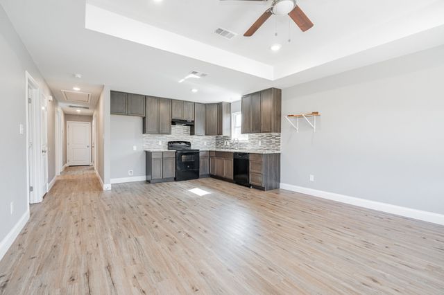1702 Clark Street, Commerce, TX 75428