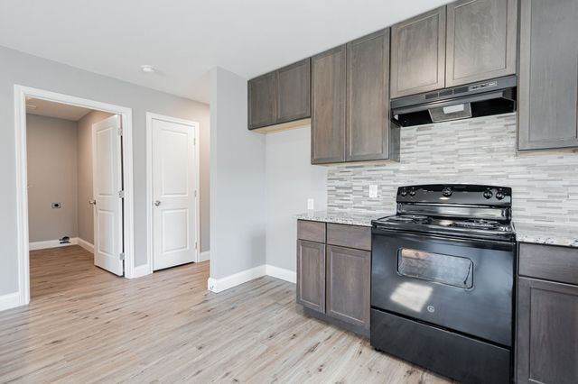 1702 Clark Street, Commerce, TX 75428