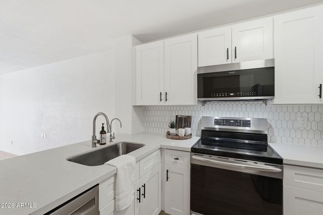 1961 N HARTFORD Street 1027, Chandler, AZ 85225
