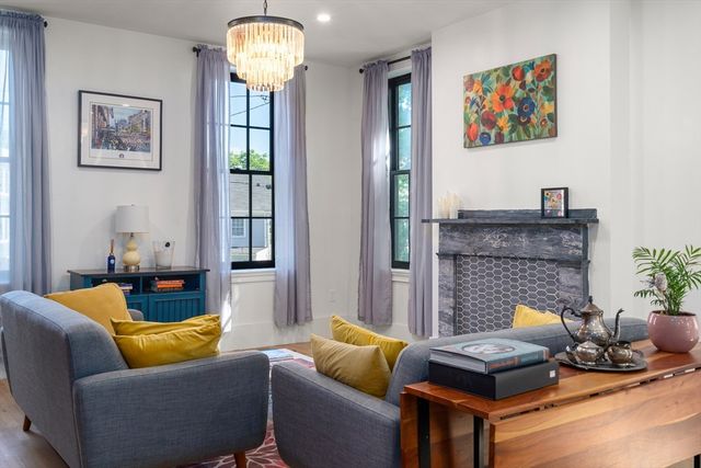 22 Kenilworth St, Boston, MA 02119