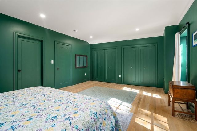 22 Kenilworth St, Boston, MA 02119