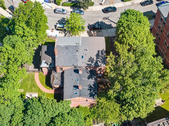 22 Kenilworth St, Boston, MA 02119