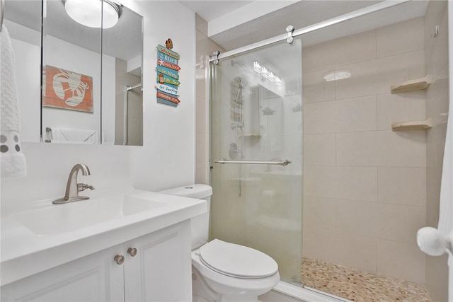 720 Orton 404, Fort Lauderdale, FL 33304