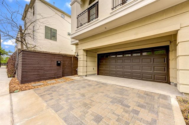 1108 Fowler Street, Houston, TX 77007