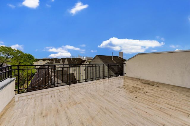 1108 Fowler Street, Houston, TX 77007