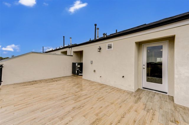 1108 Fowler Street, Houston, TX 77007