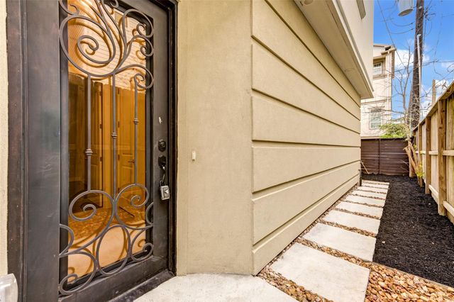 1108 Fowler Street, Houston, TX 77007