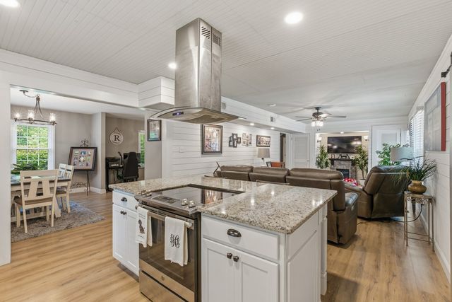 3330 East Lindsay Drive, Columbus, GA 31907