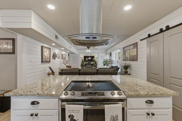 3330 East Lindsay Drive, Columbus, GA 31907