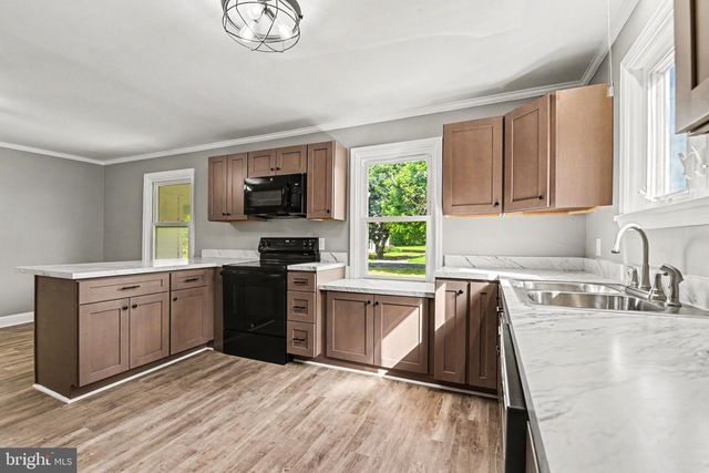 203 PINE ROAD, Mount Holly Springs, PA 17065