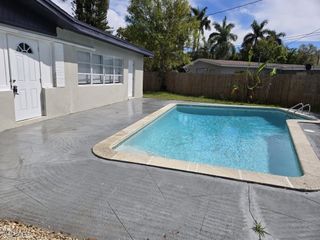 1675 Temple TER, North Fort Myers, FL 33917