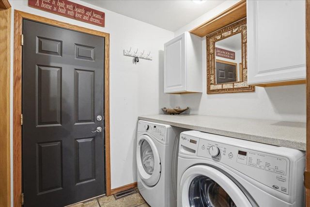 W9072 Hilltop Road, Portage, WI 53901