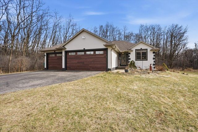 W9072 Hilltop Road, Portage, WI 53901