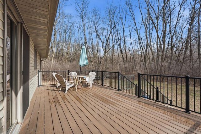 W9072 Hilltop Road, Portage, WI 53901