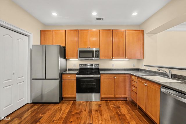 3810 Lunceston Way 301, Raleigh, NC 27613