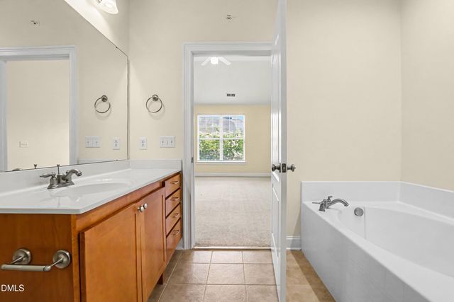 3810 Lunceston Way 301, Raleigh, NC 27613