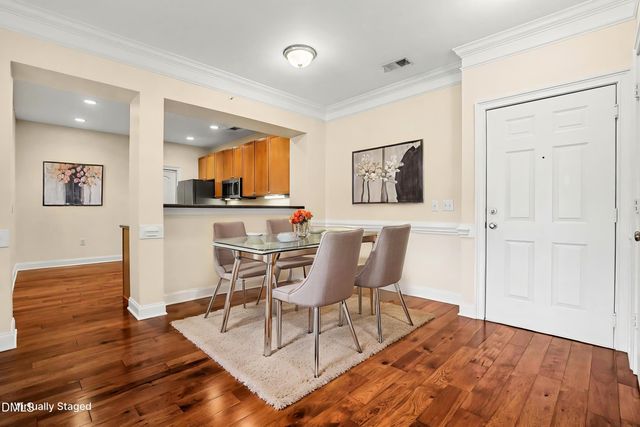 3810 Lunceston Way 301, Raleigh, NC 27613