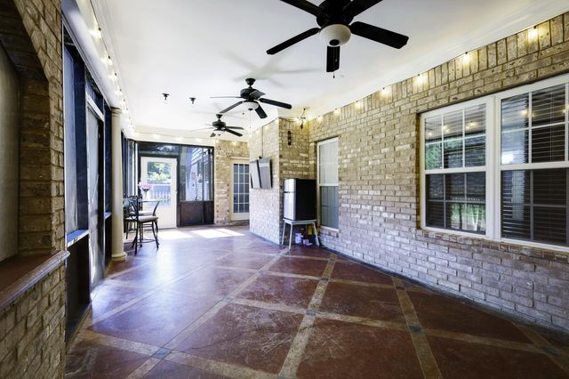 40 AUSTIN DR, Oakland, TN 38060