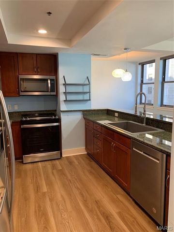 300 N Broadway 1402, St Louis, MO 63102