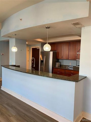 300 N Broadway 1402, St Louis, MO 63102