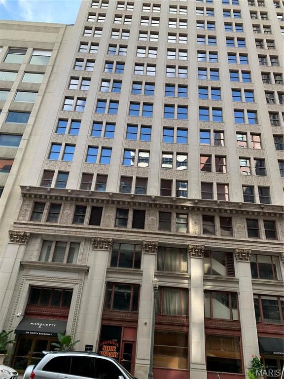 300 N Broadway 1402, St Louis, MO 63102