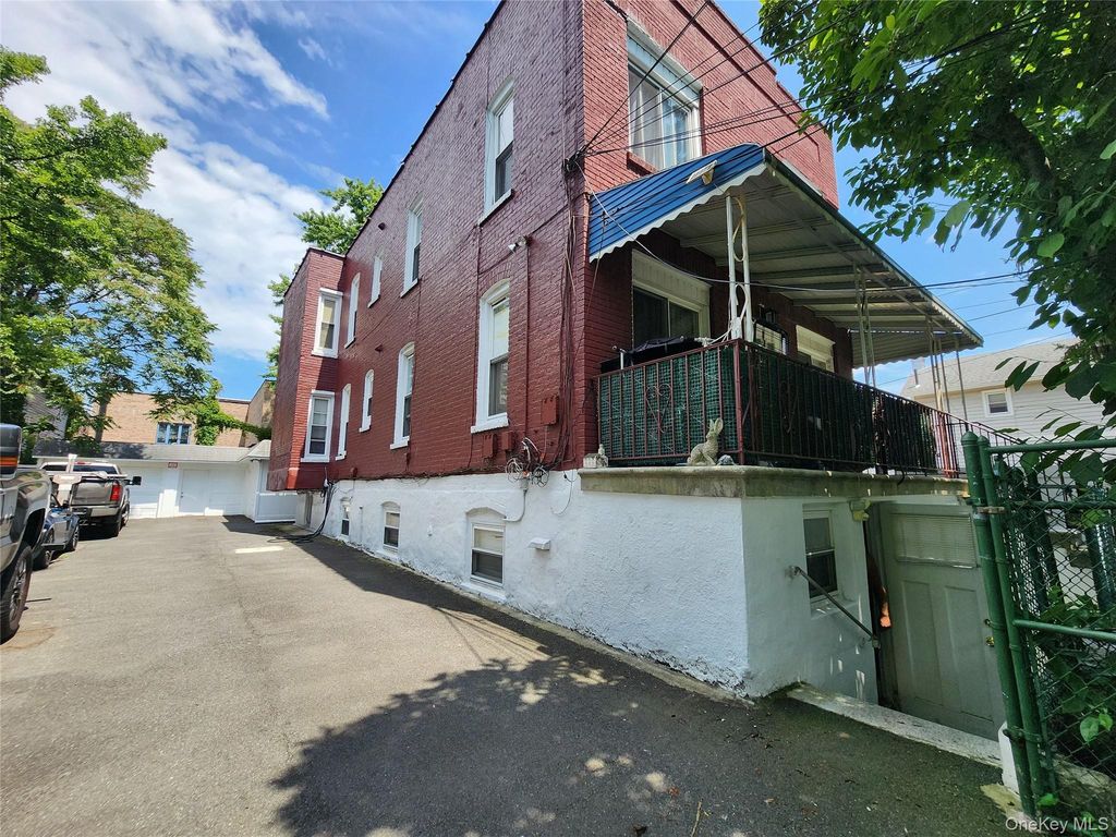 836 Revere Avenue, Bronx, NY 10465 — photo 3