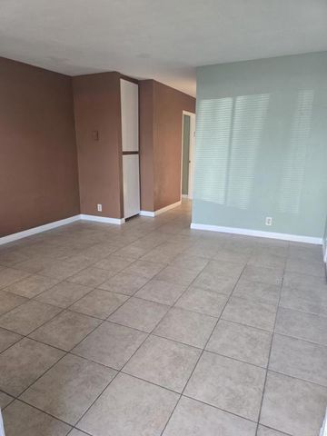 1402 E 14th St 1, National City, CA 91950