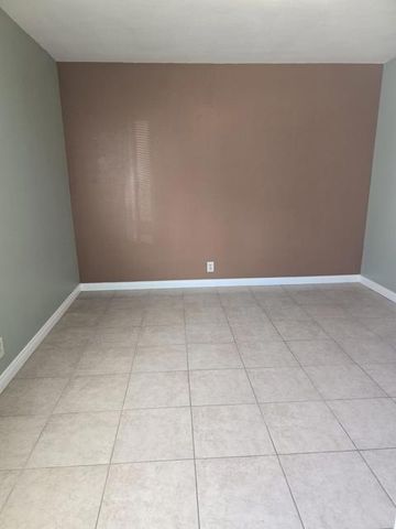 1402 E 14th St 1, National City, CA 91950