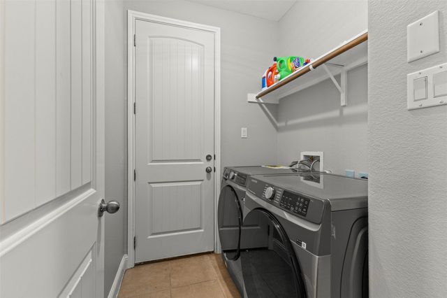 8505 Alophia DR, Austin, TX 78739