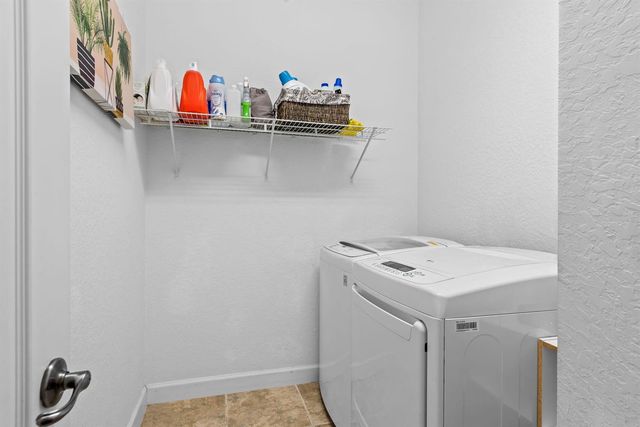 4422 Morgan Lane 11-9, Davie, FL 33328