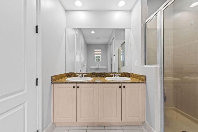 4422 Morgan Lane 11-9, Davie, FL 33328