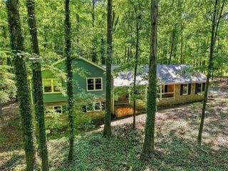 1050 Skyline Drive, Covington, GA 30014