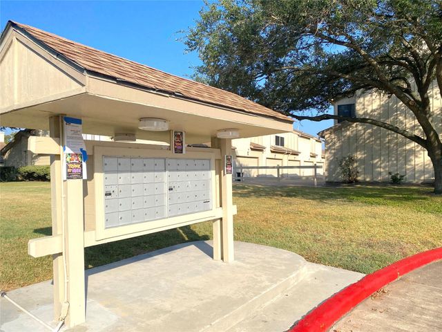 3166 Windchase Boulevard 465, Houston, TX 77082