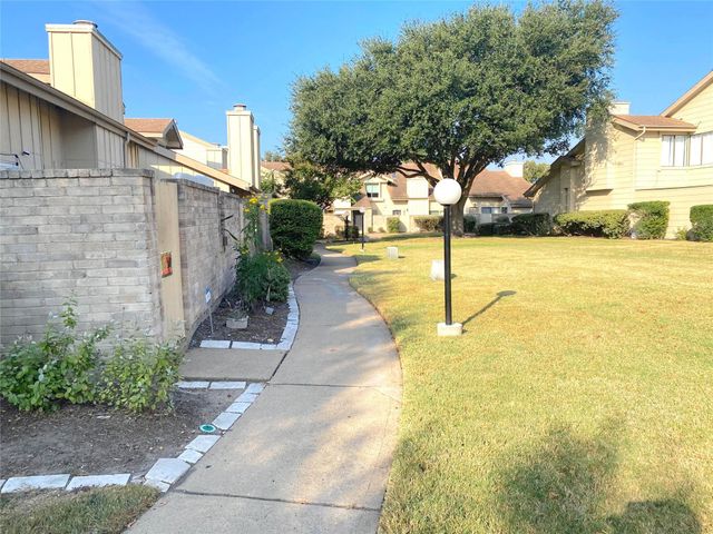 3166 Windchase Boulevard 465, Houston, TX 77082