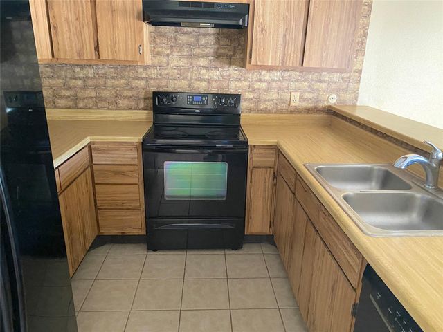 3166 Windchase Boulevard 465, Houston, TX 77082