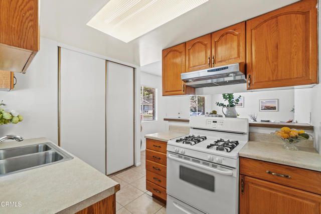 2585 Rudder Avenue, Port Hueneme, CA 93041