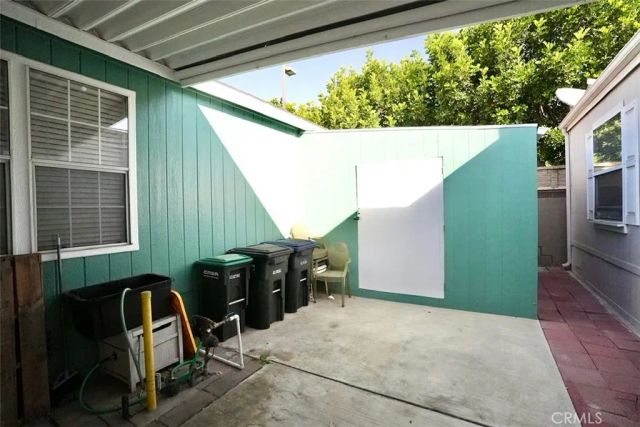 19127 Pioneer 4, Artesia, CA 90701