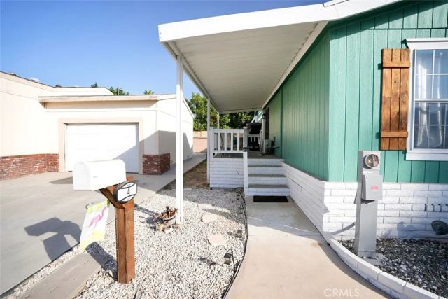 19127 Pioneer 4, Artesia, CA 90701