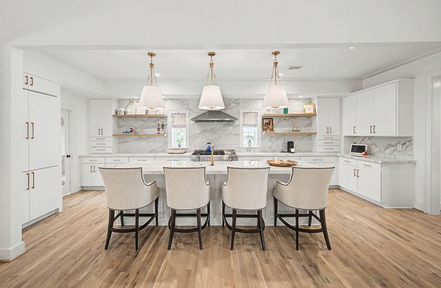 2012 Cedar Ln, Nashville, TN 37212