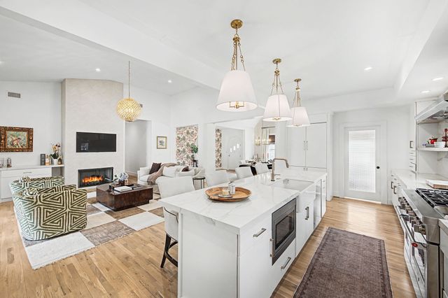 2012 Cedar Ln, Nashville, TN 37212