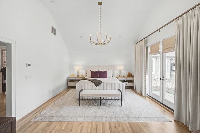 2012 Cedar Ln, Nashville, TN 37212