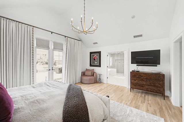 2012 Cedar Ln, Nashville, TN 37212