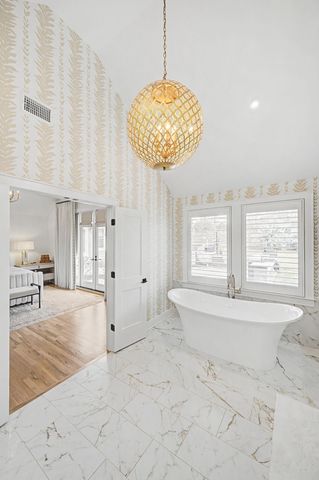 2012 Cedar Ln, Nashville, TN 37212