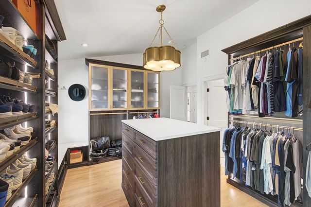 2012 Cedar Ln, Nashville, TN 37212