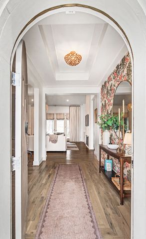 2012 Cedar Ln, Nashville, TN 37212