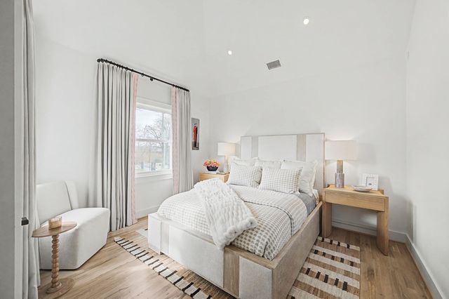 2012 Cedar Ln, Nashville, TN 37212