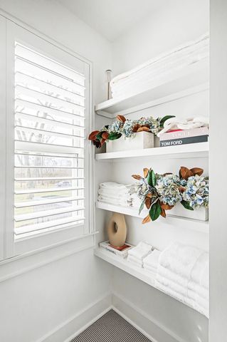 2012 Cedar Ln, Nashville, TN 37212