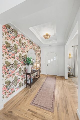 2012 Cedar Ln, Nashville, TN 37212